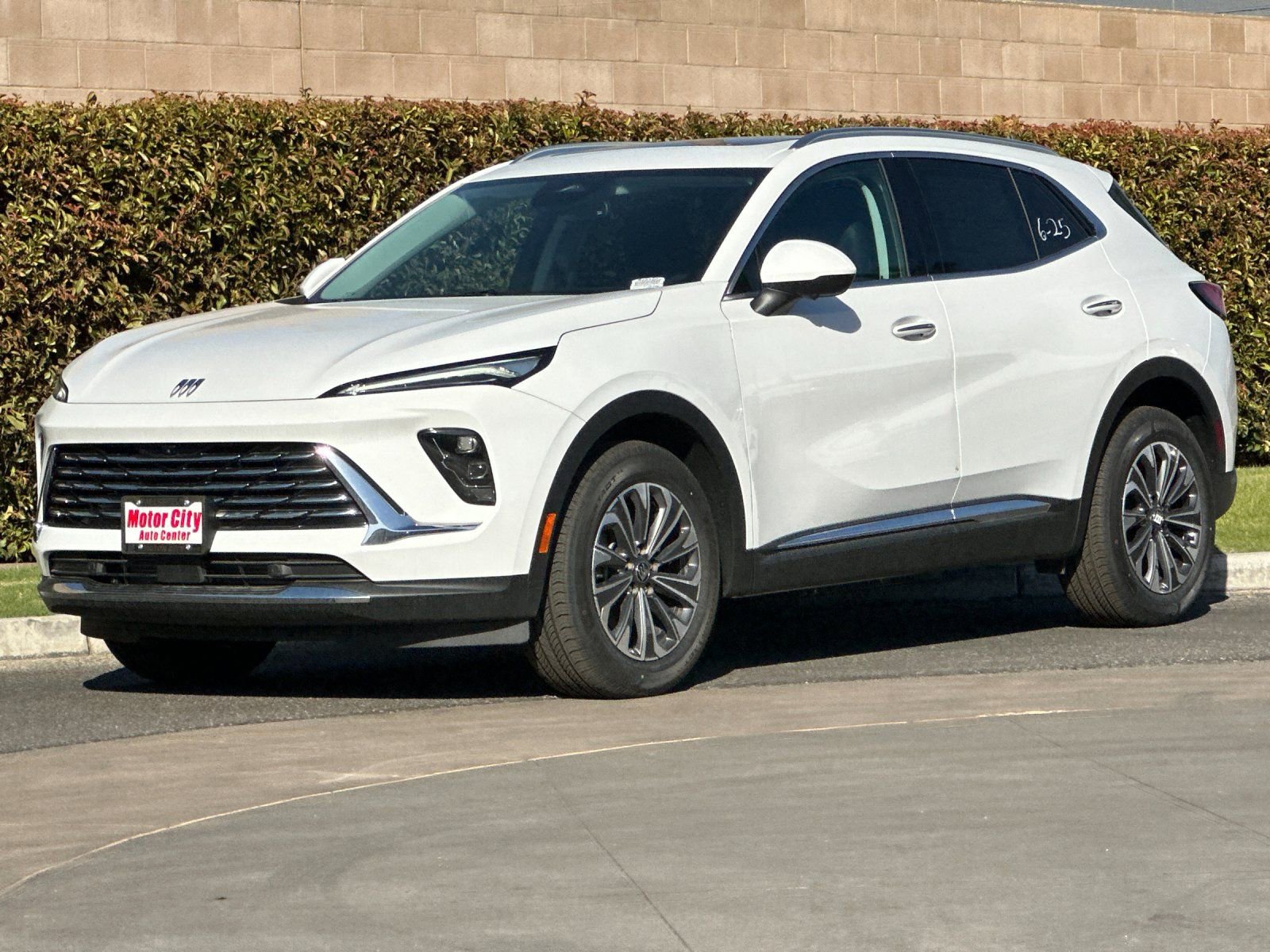 New 2025 Buick Envision Preferred image 8
