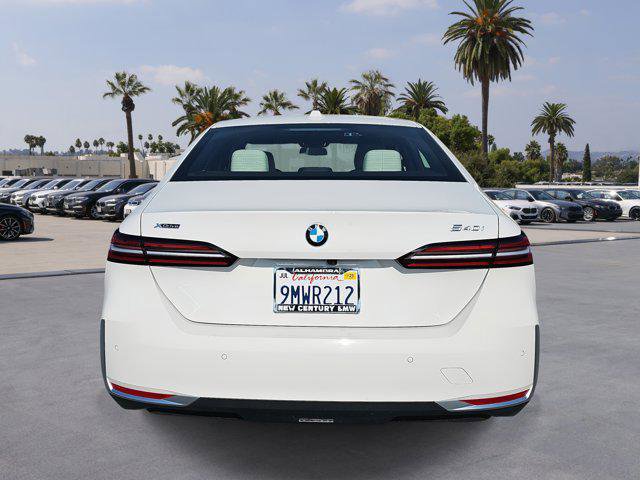 Used 2024 BMW 540i xDrive w/ Premium Package image 6