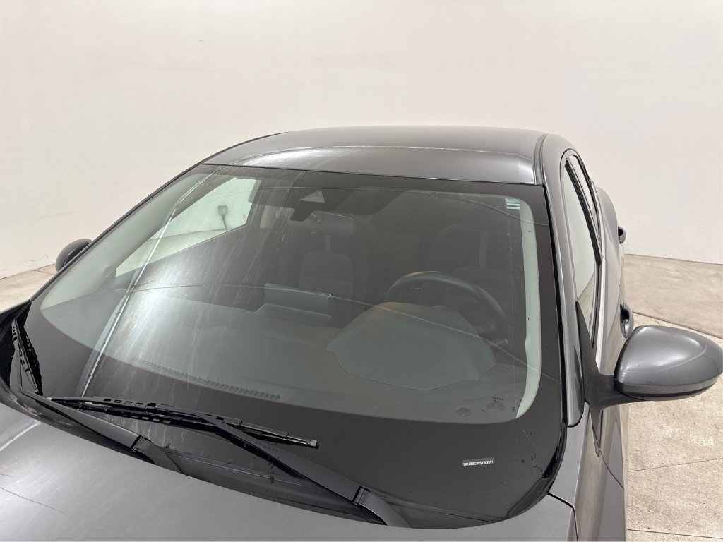 Used 2025 Nissan Sentra SV FWD image 14
