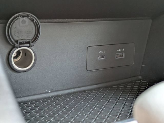 Used 2025 Nissan Pathfinder SV FWD image 26
