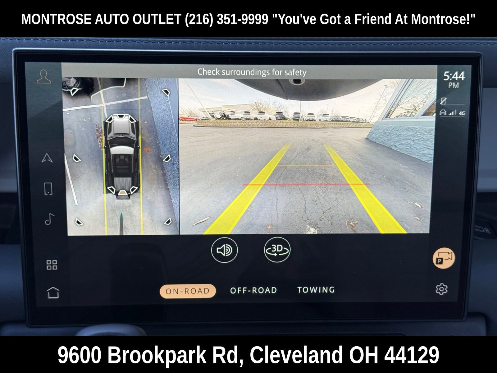 New 2026 Land Rover Defender 110 X-Dynamic SE image 38