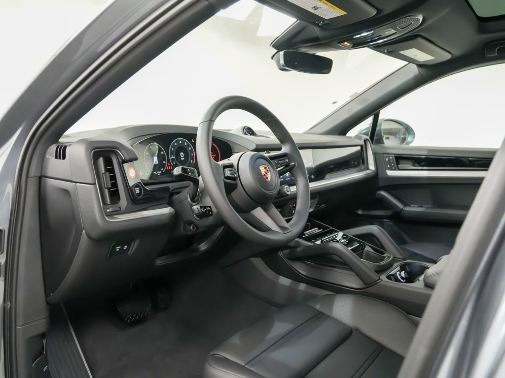 New 2026 Porsche Cayenne Coupe image 4