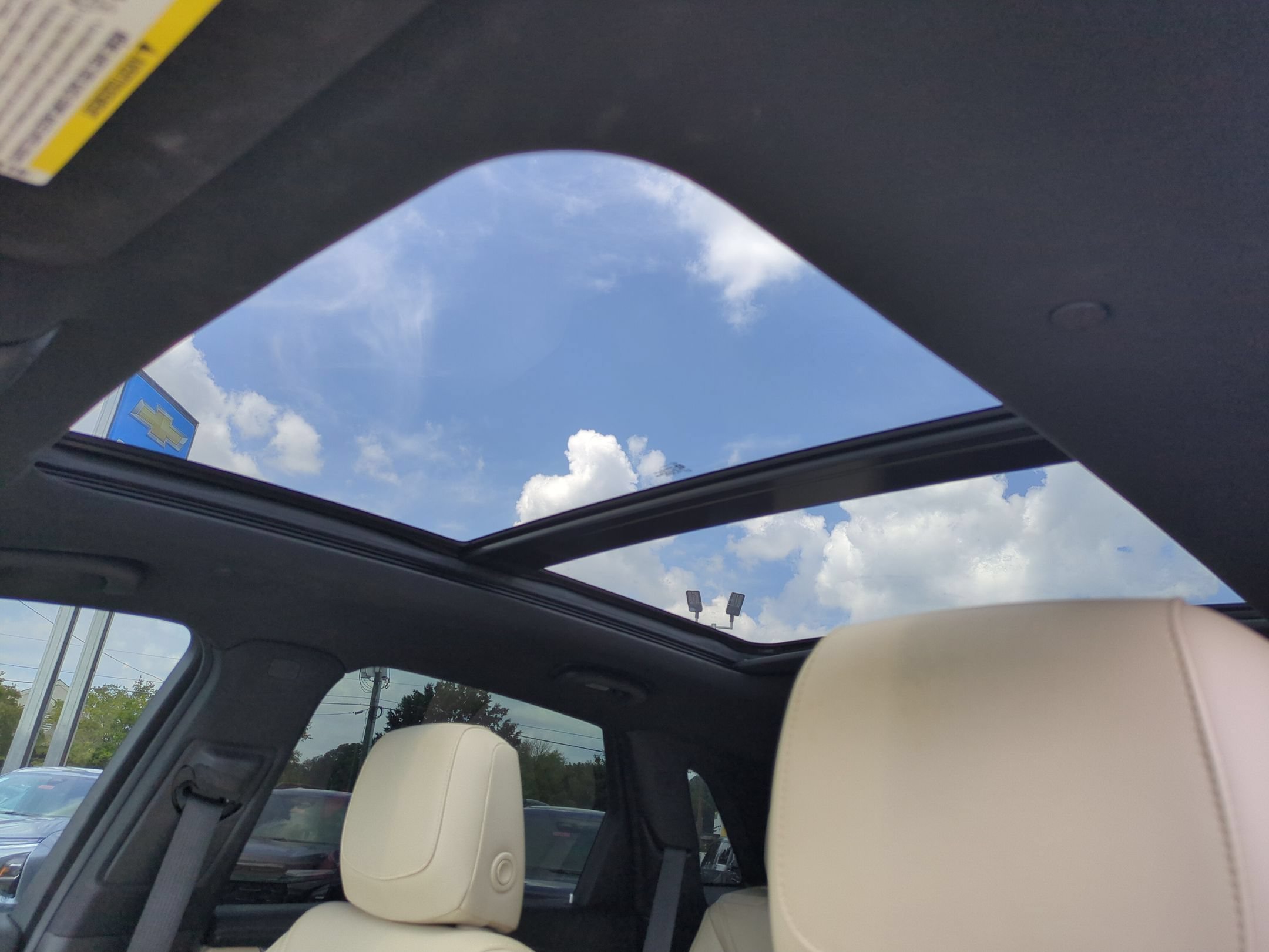 Certified 2018 Cadillac XT5 Luxury w/ Driver Awareness Package FWD image 28