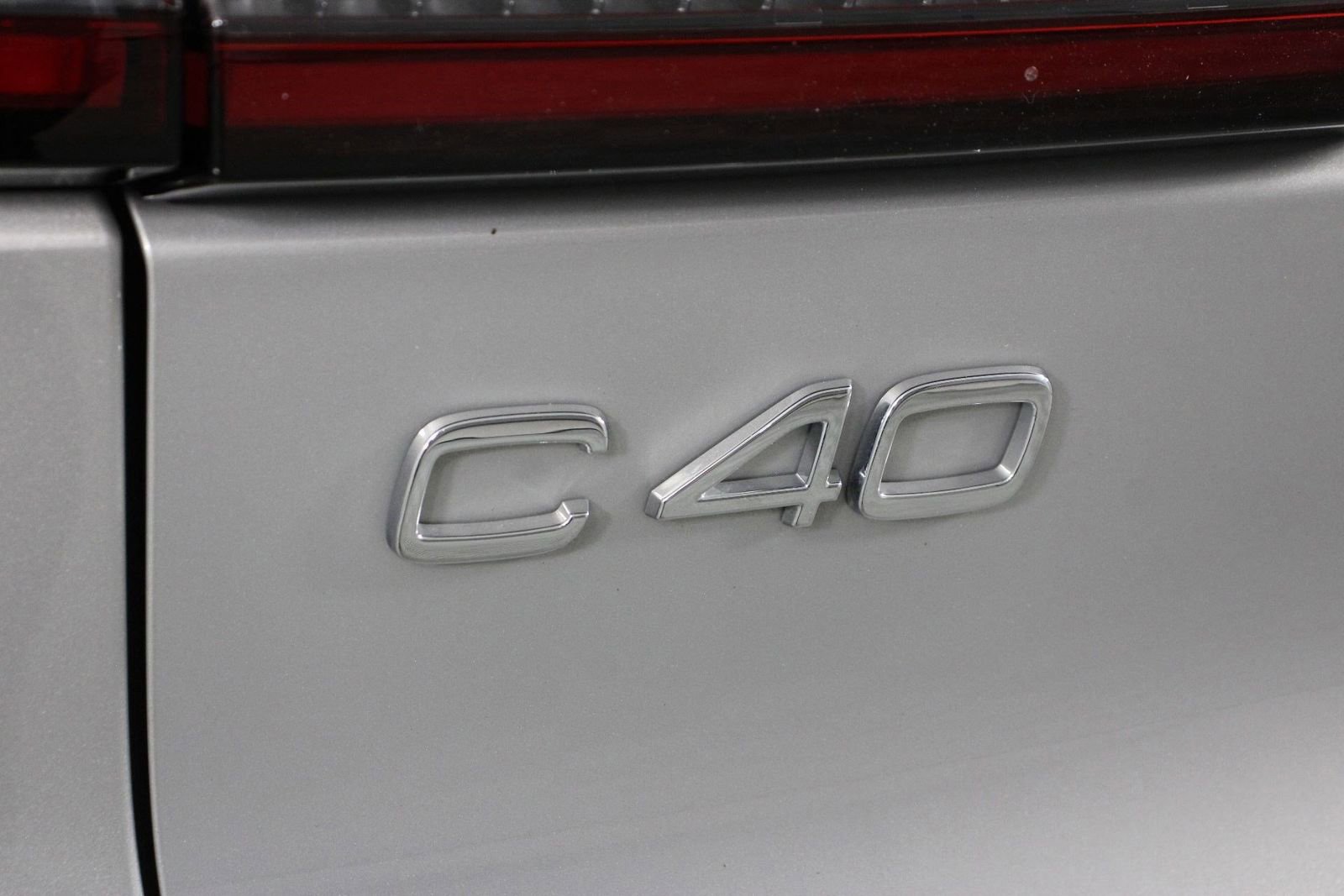 Used 2023 Volvo C40 P8 Recharge Ultimate image 19