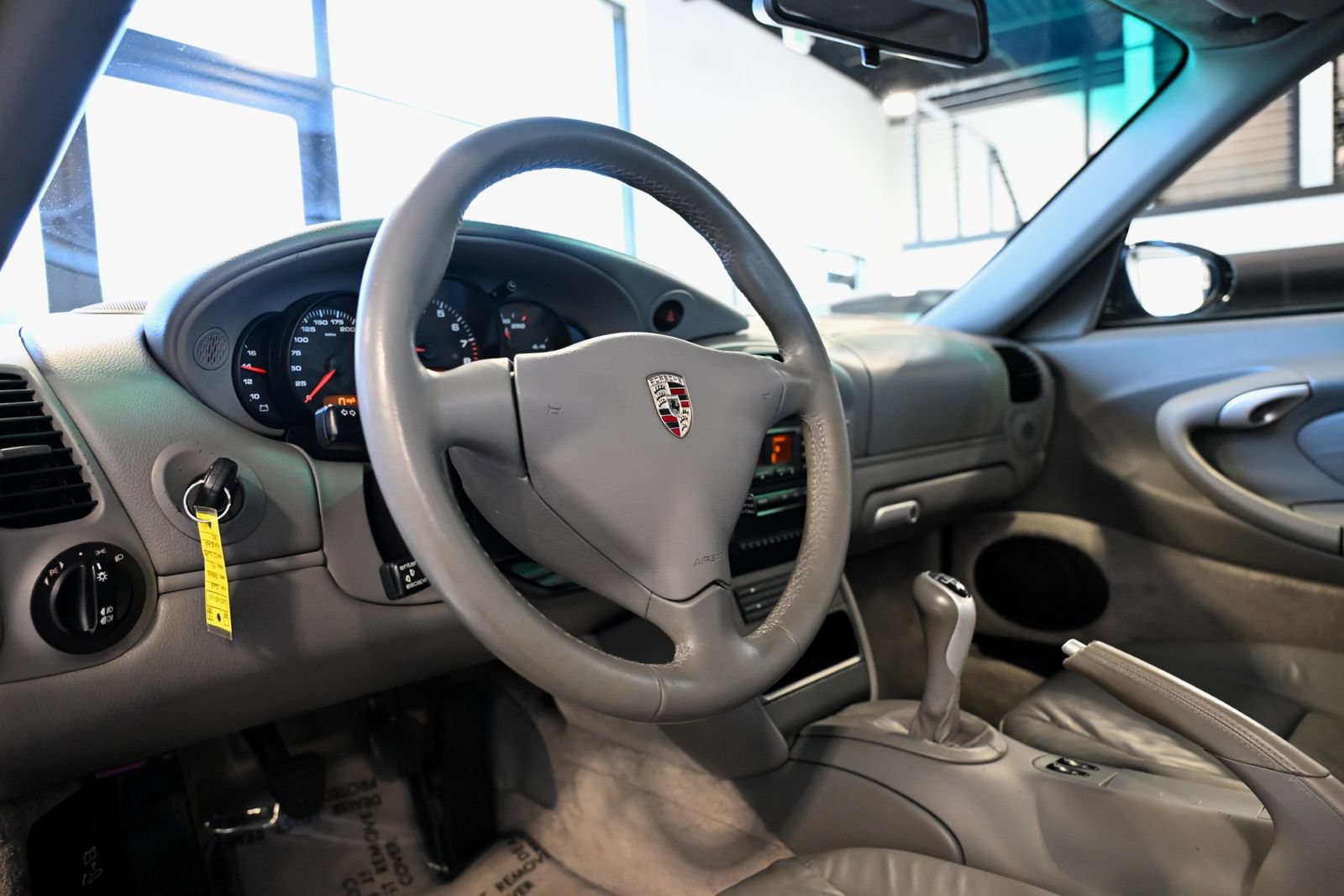 Used 2003 Porsche 911 Carrera RWD image 34