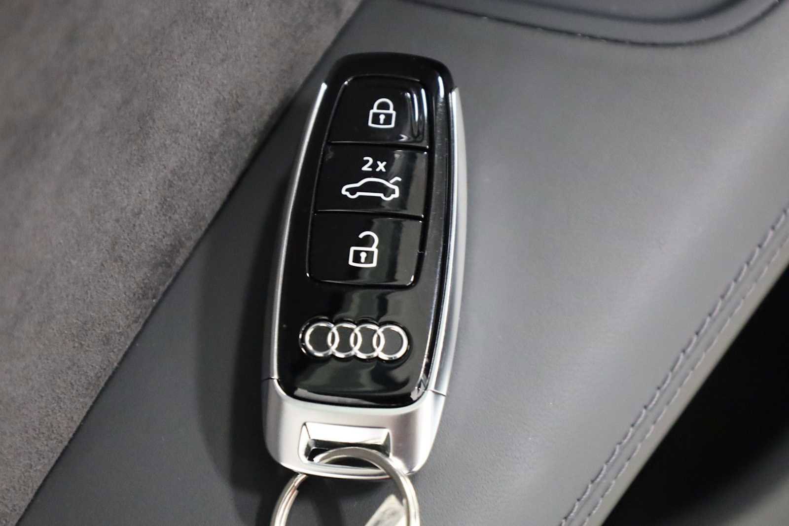 Used 2021 Audi Q7 3.0T Prestige w/ Prestige Package AWD/4WD image 41