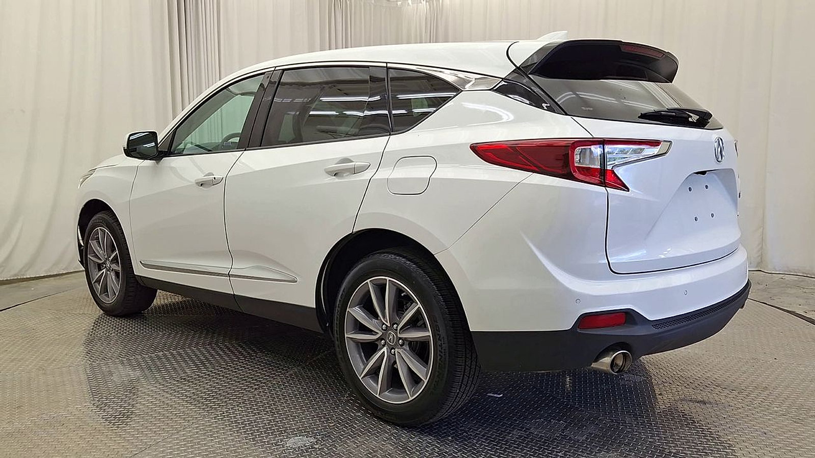 Used 2020 Acura RDX AWD w/ Technology Package image 9