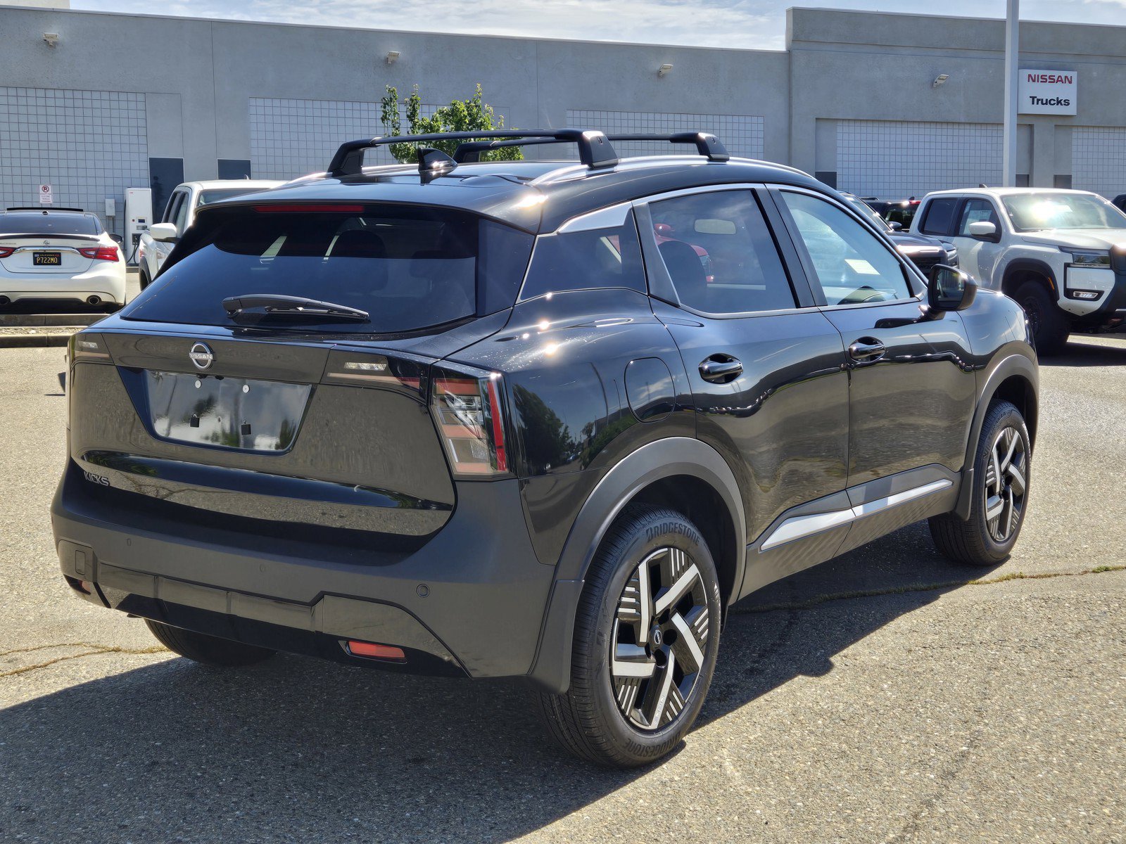 New 2026 Nissan Kicks SV w/ Cold Weather Package FWD image 4