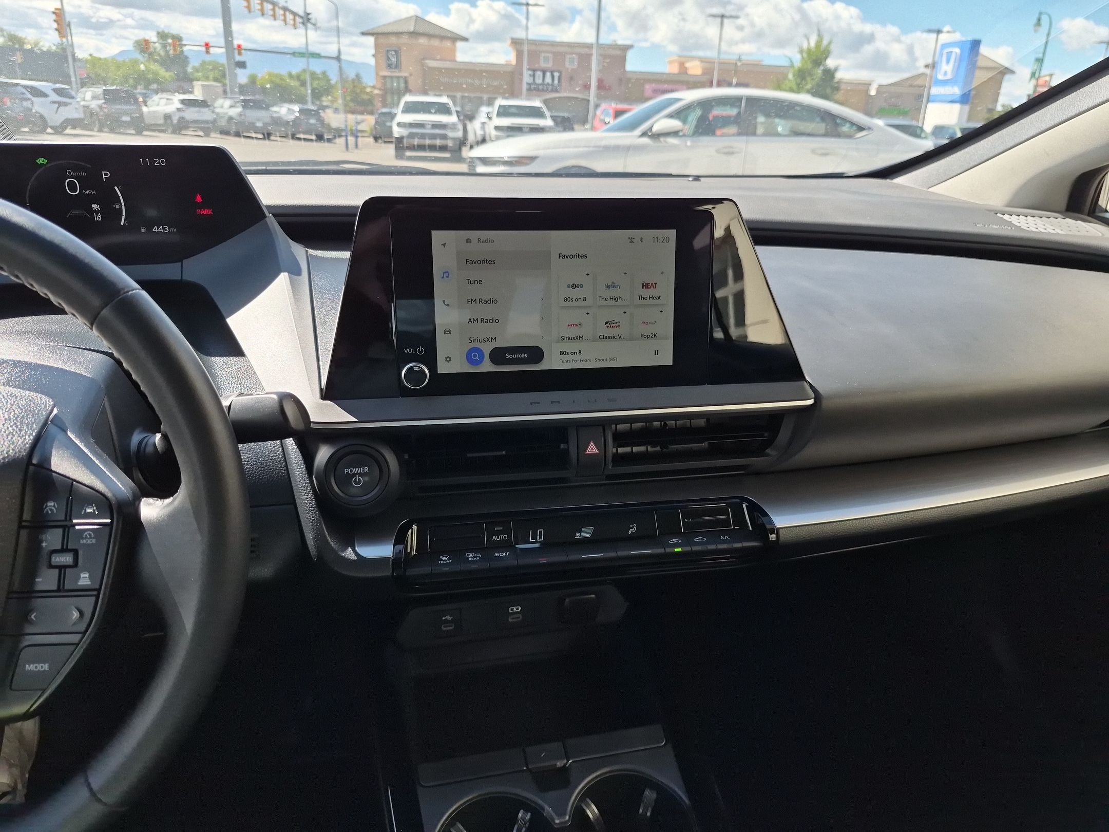 Used 2025 Toyota Prius LE FWD image 27