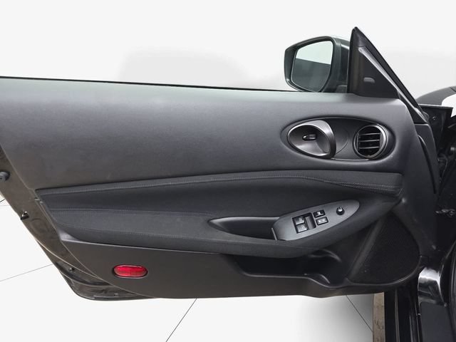 Used 2025 Nissan Z Sport w/ Floor Mat Package RWD image 26
