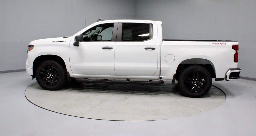 Used 2023 Chevrolet Silverado 1500 Custom w/ Rally Edition image 8