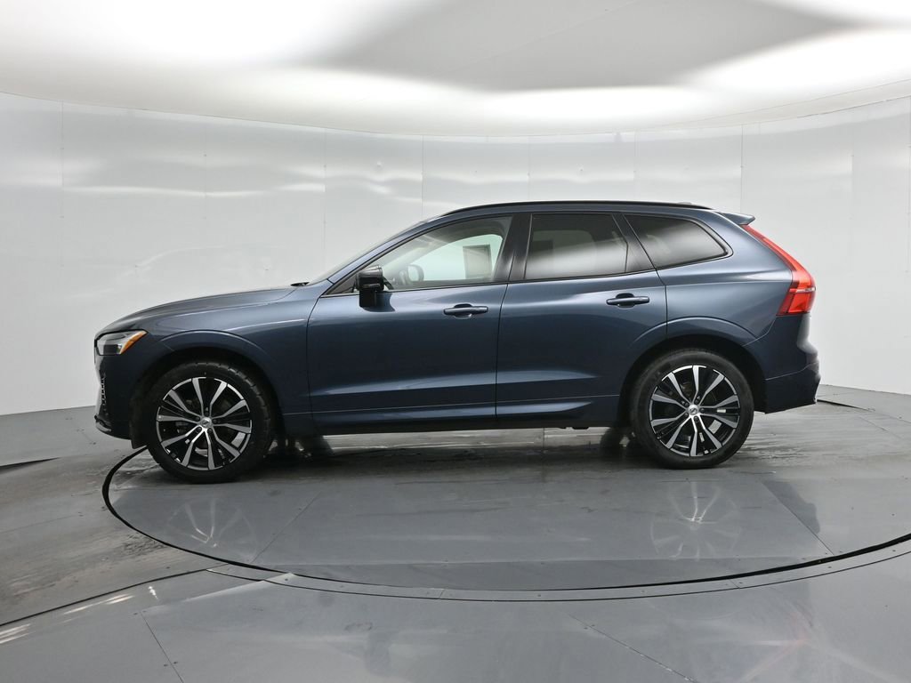 Used 2023 Volvo XC60 B5 Plus image 30