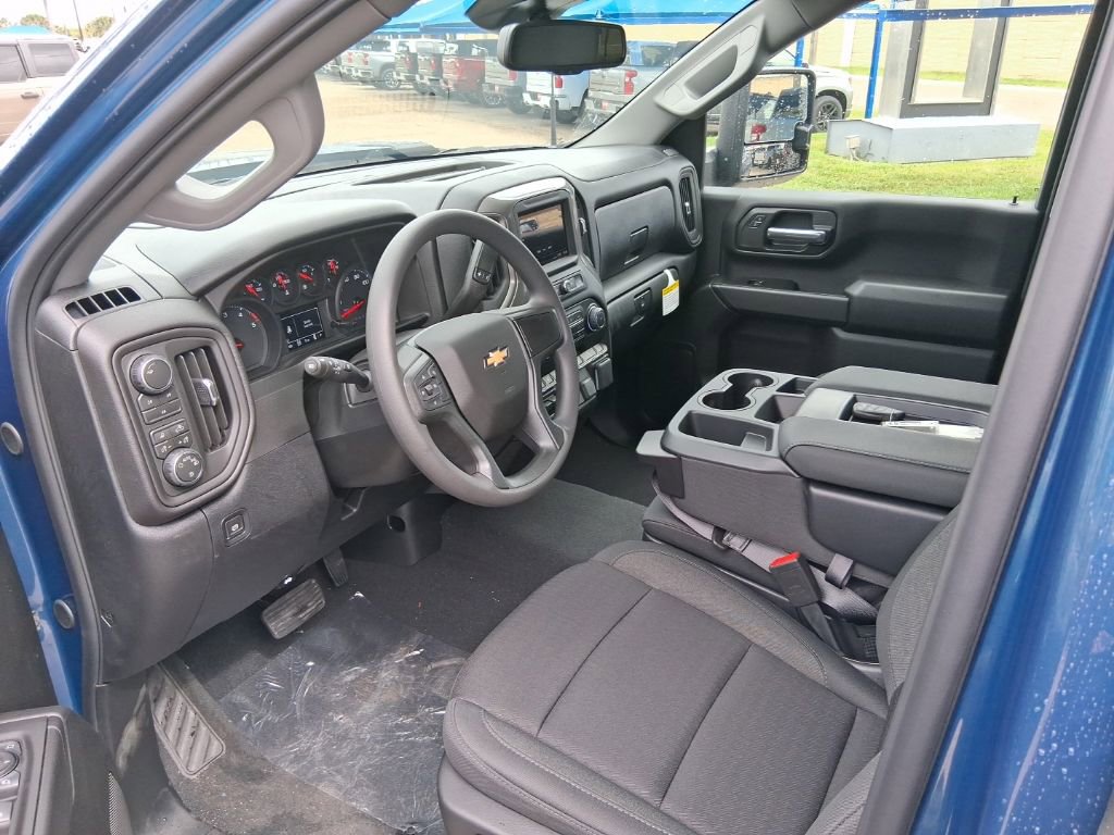 New 2026 Chevrolet Silverado 2500 Custom w/ Custom Value Package AWD/4WD image 9
