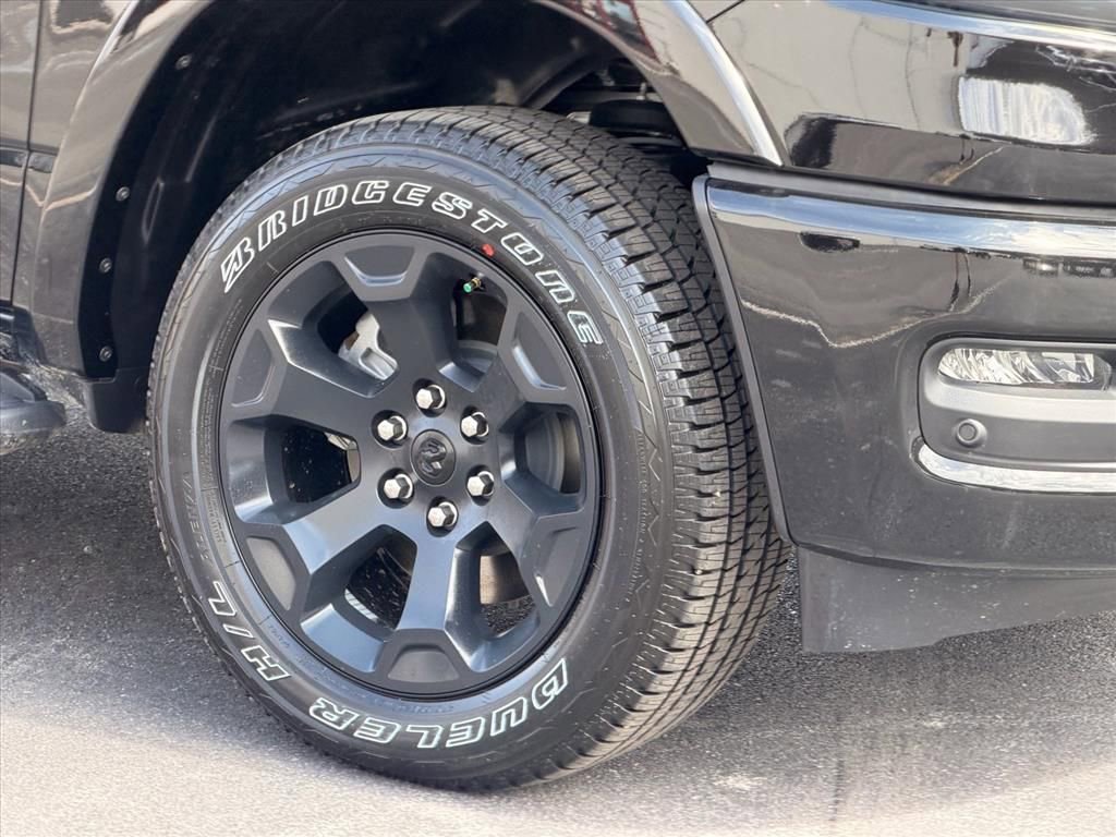 New 2026 RAM 1500 4x4 Crew Cab image 21
