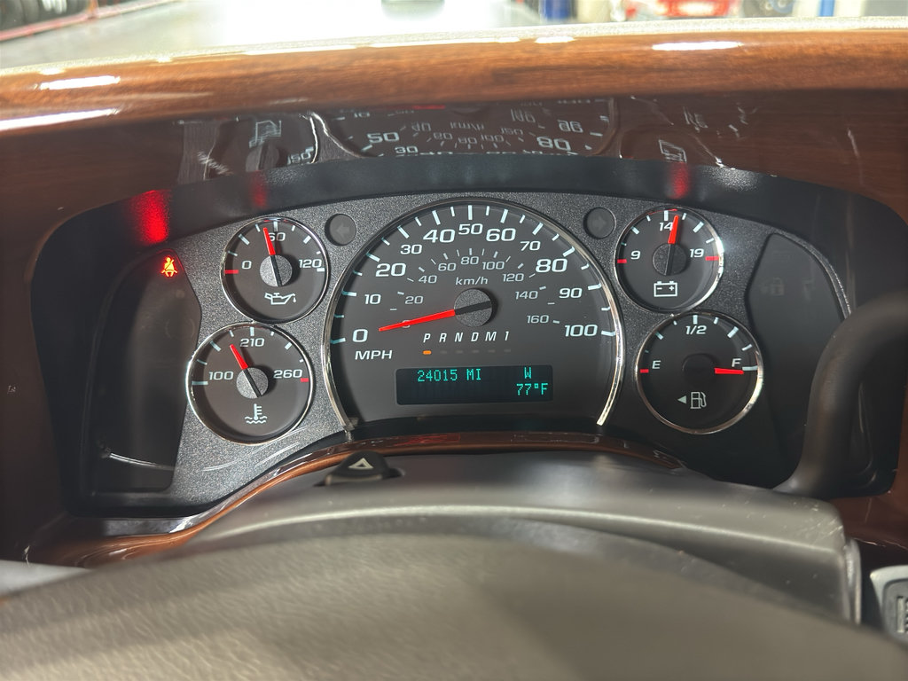 Used 2023 GMC Savana 2500 RWD image 33