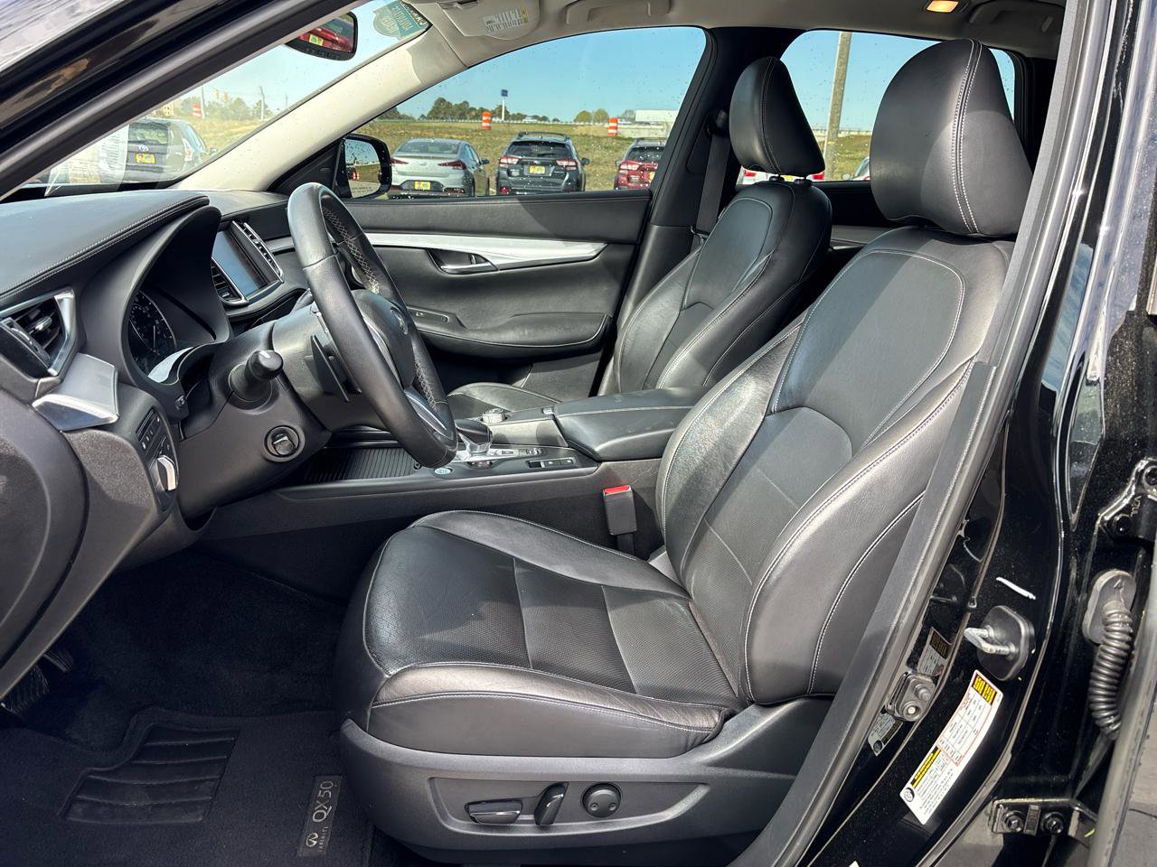 Used 2019 INFINITI QX50 Essential w/ Proactive Package AWD/4WD image 18