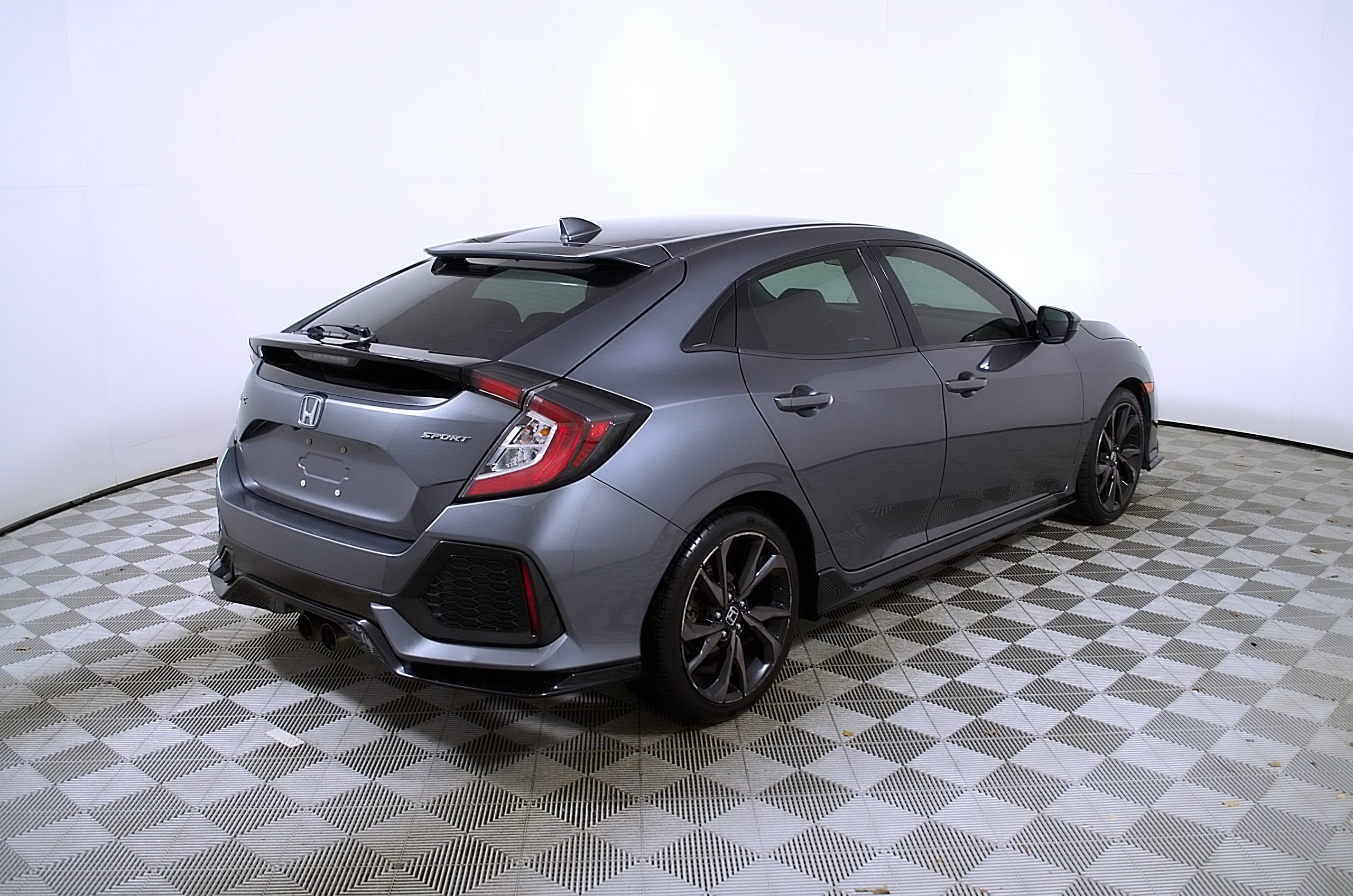 Used 2018 Honda Civic Sport image 8