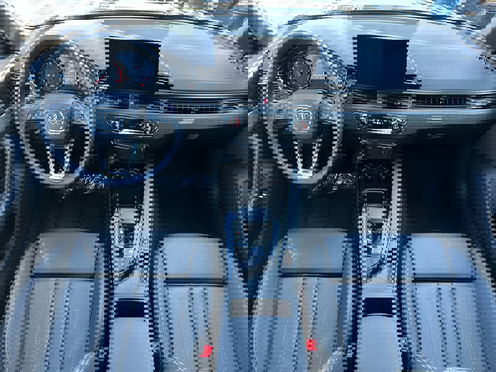 Used 2025 Audi A4 2.0T Premium w/ Convenience Package image 3