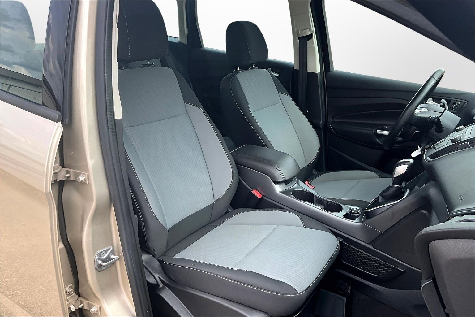 Used 2017 Ford C-MAX SE image 7