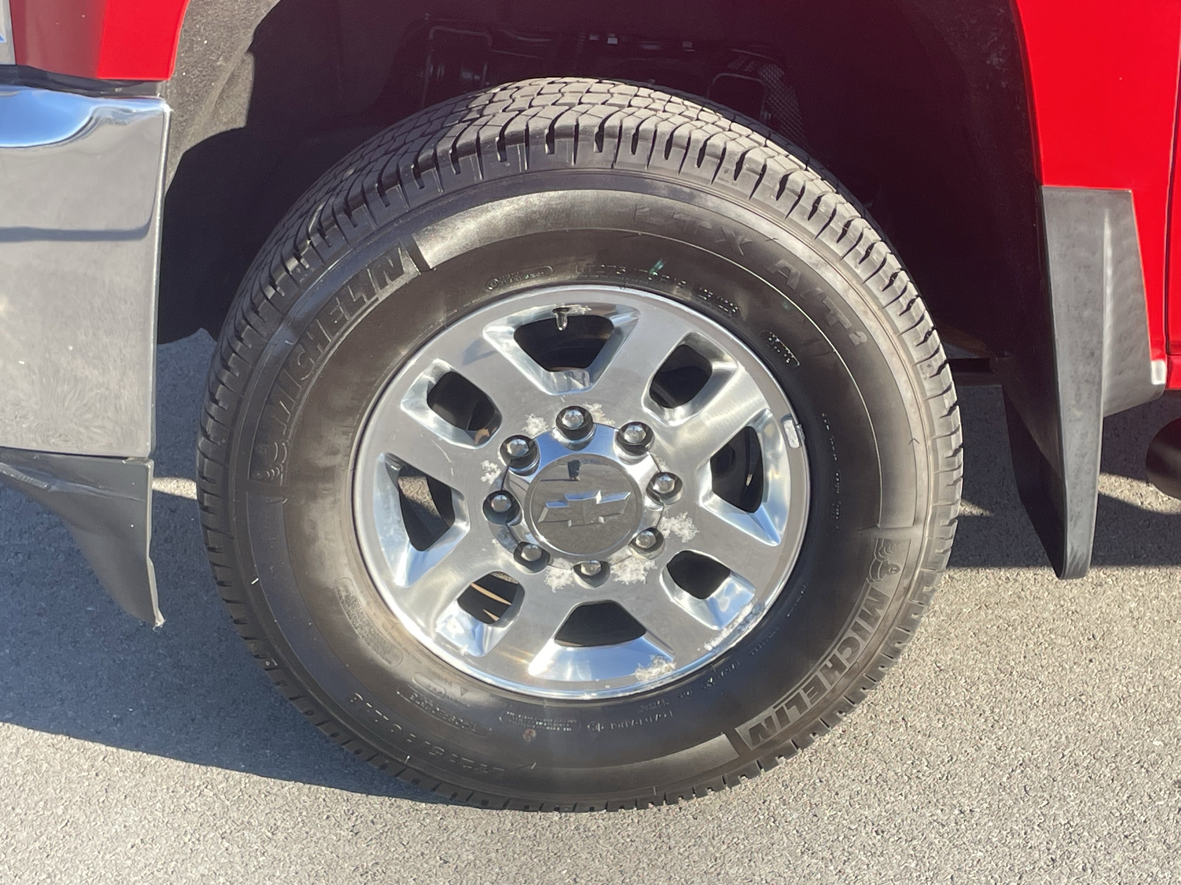 Used 2015 Chevrolet Silverado 2500 LT w/ LT Convenience Package image 11