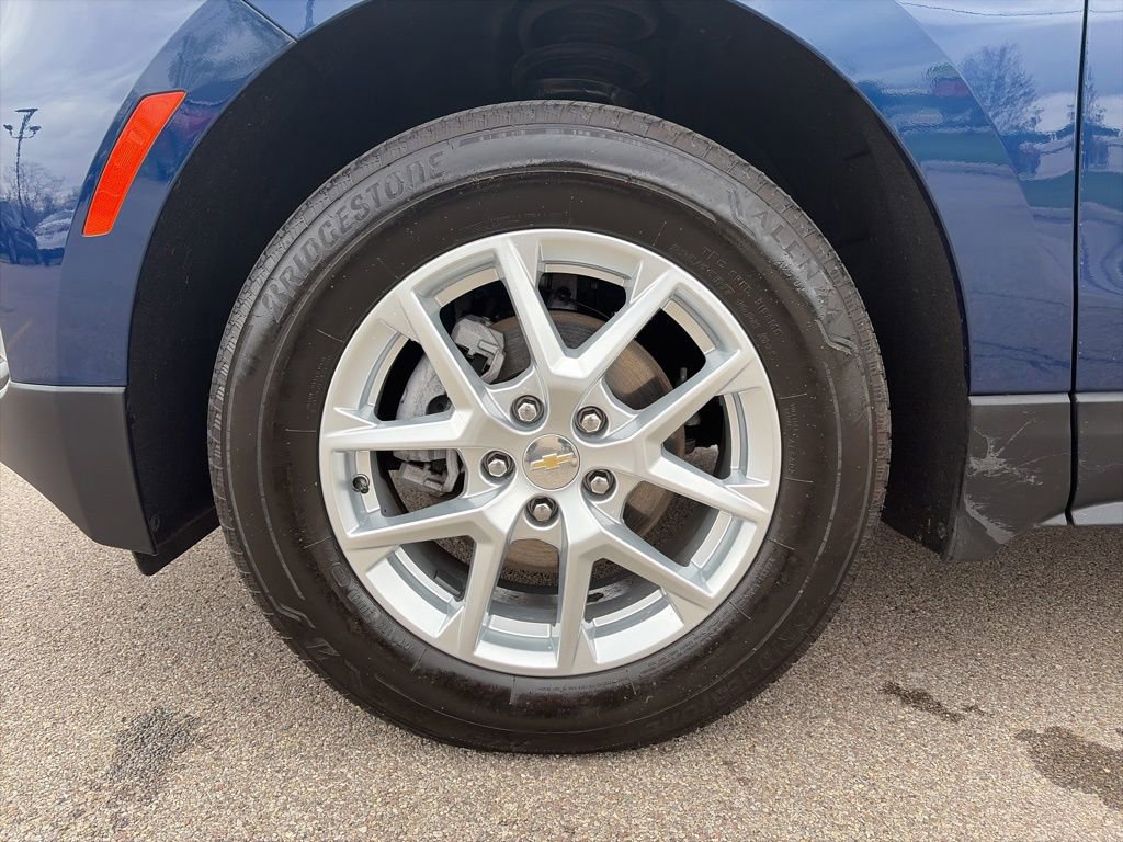 Used 2022 Chevrolet Equinox LT AWD/4WD image 17