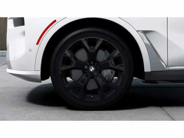Used 2026 BMW X7 xDrive40i w/ Premium Package AWD/4WD image 7