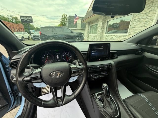 Used 2022 Hyundai Veloster N FWD image 17