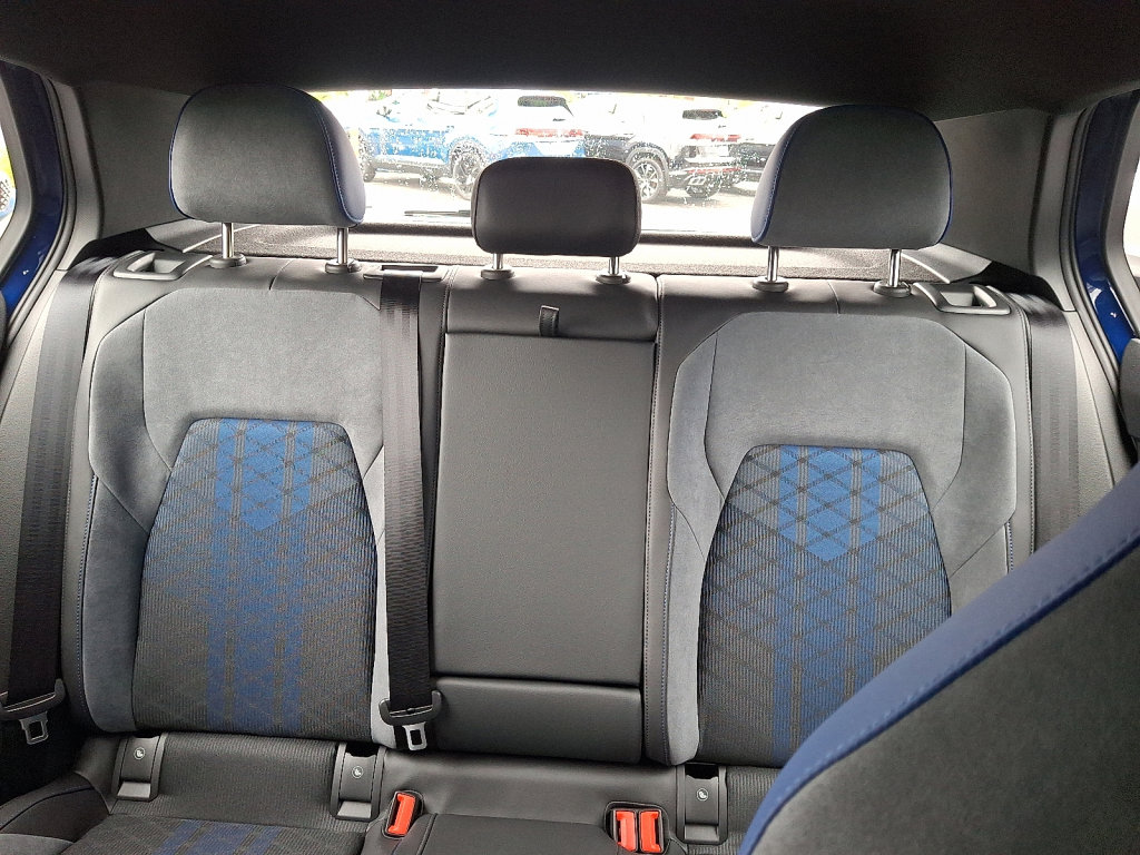 New 2025 Volkswagen Golf R Black Edition image 13