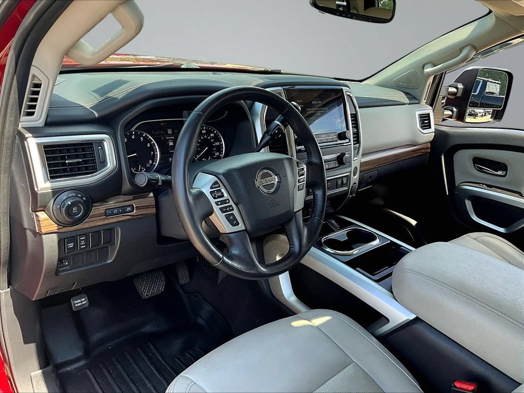 Used 2021 Nissan Titan SL w/ Moonroof Package AWD/4WD image 20