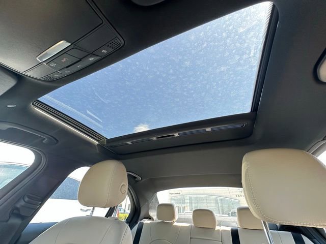 Used 2020 Mercedes-Benz C 300 4MATIC Sedan image 24