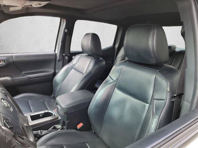 Used 2018 Toyota Tacoma Limited AWD/4WD image 12