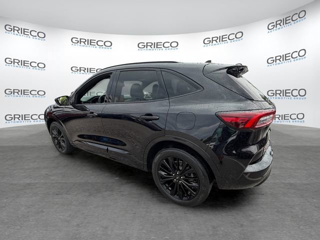 Used 2023 Ford Escape ST-Line Elite AWD/4WD image 10