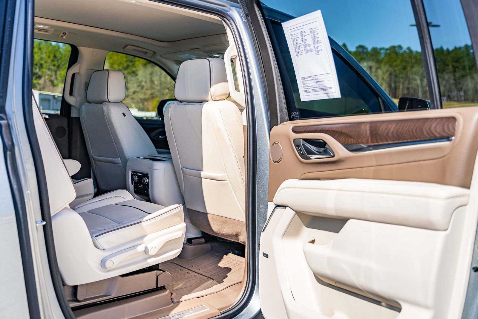 Used 2024 GMC Yukon XL Denali w/ Max Trailering Package image 13