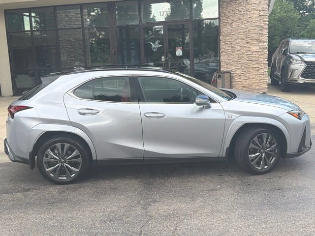 Certified 2024 Lexus UX 250h F Sport FWD image 8