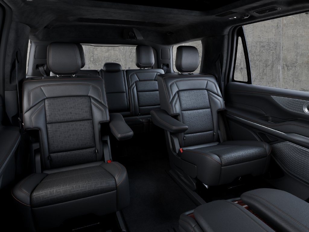 New 2027 Lincoln Navigator Black Label AWD/4WD image 11