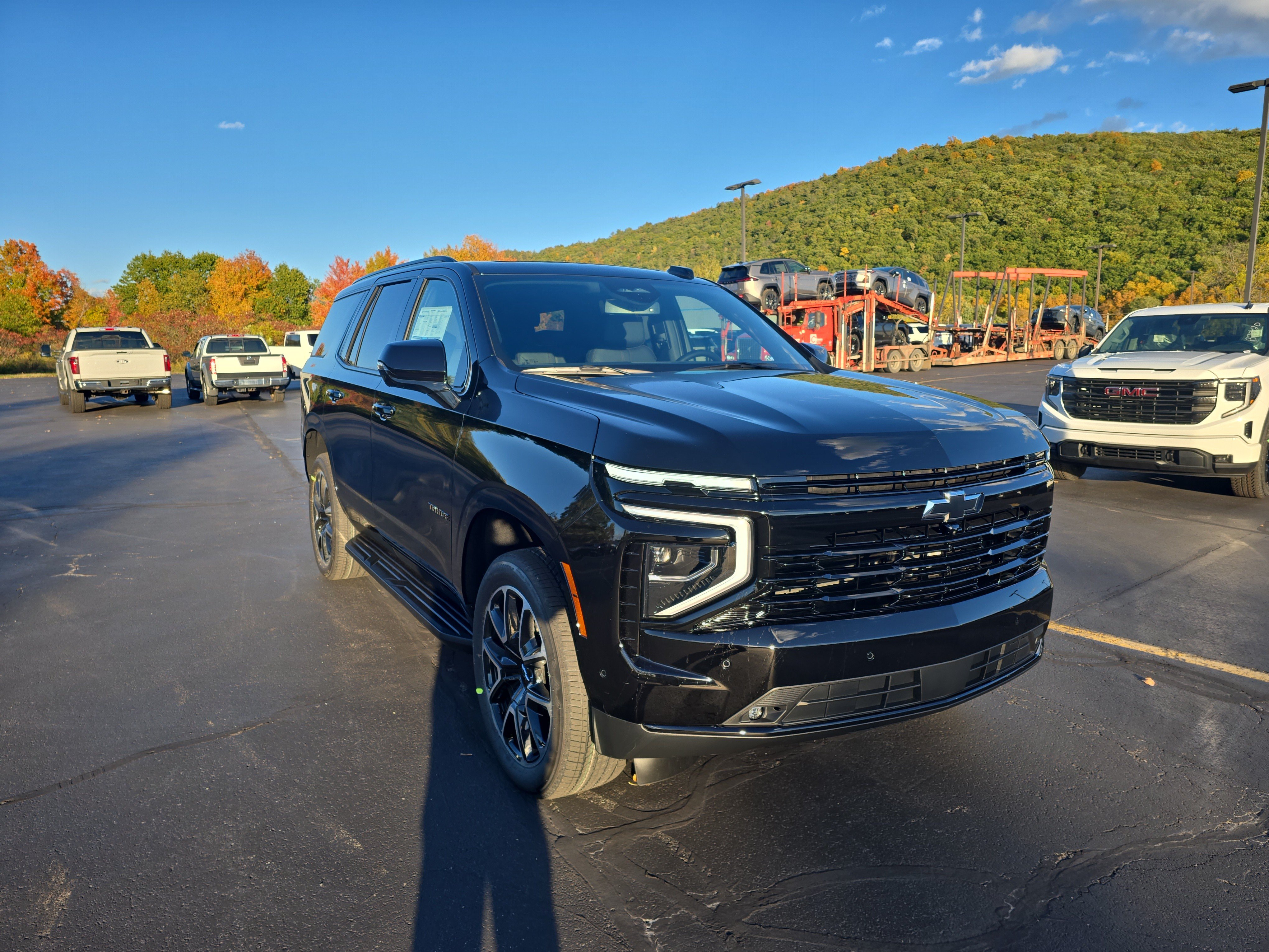 New 2027 Chevrolet Tahoe RST w/ Comfort Package AWD/4WD image 3