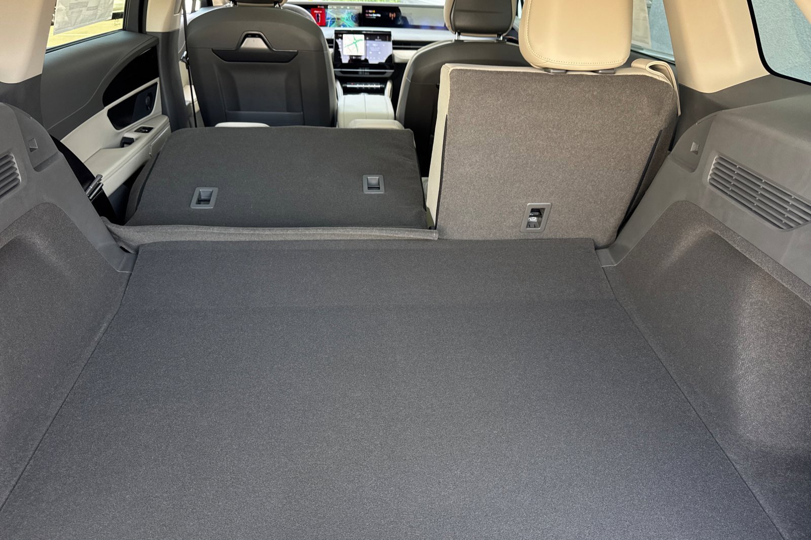 New 2025 Lincoln Nautilus Reserve w/ Jet Appearance Package image 14