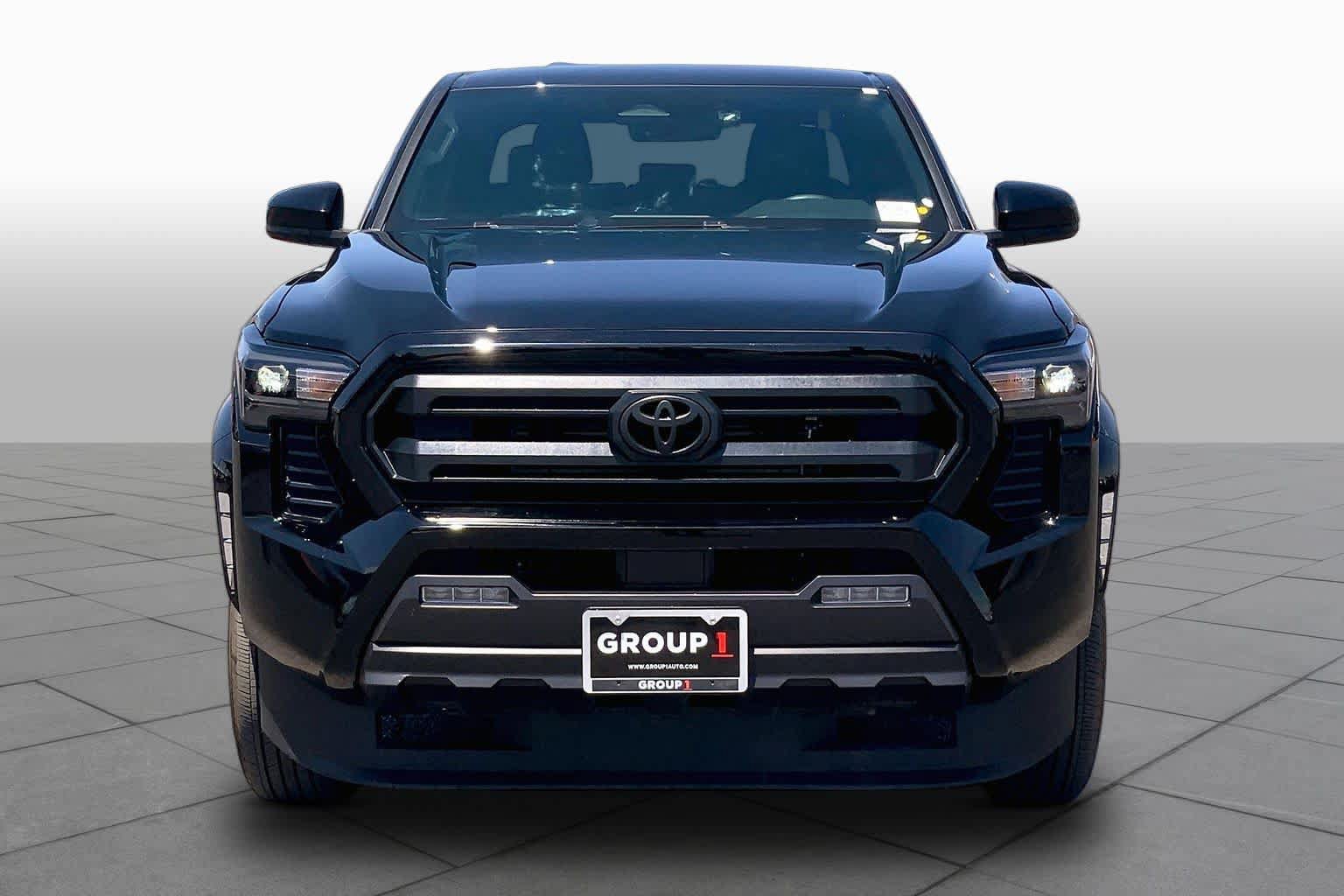 Used 2025 Toyota Tacoma SR5 RWD image 4