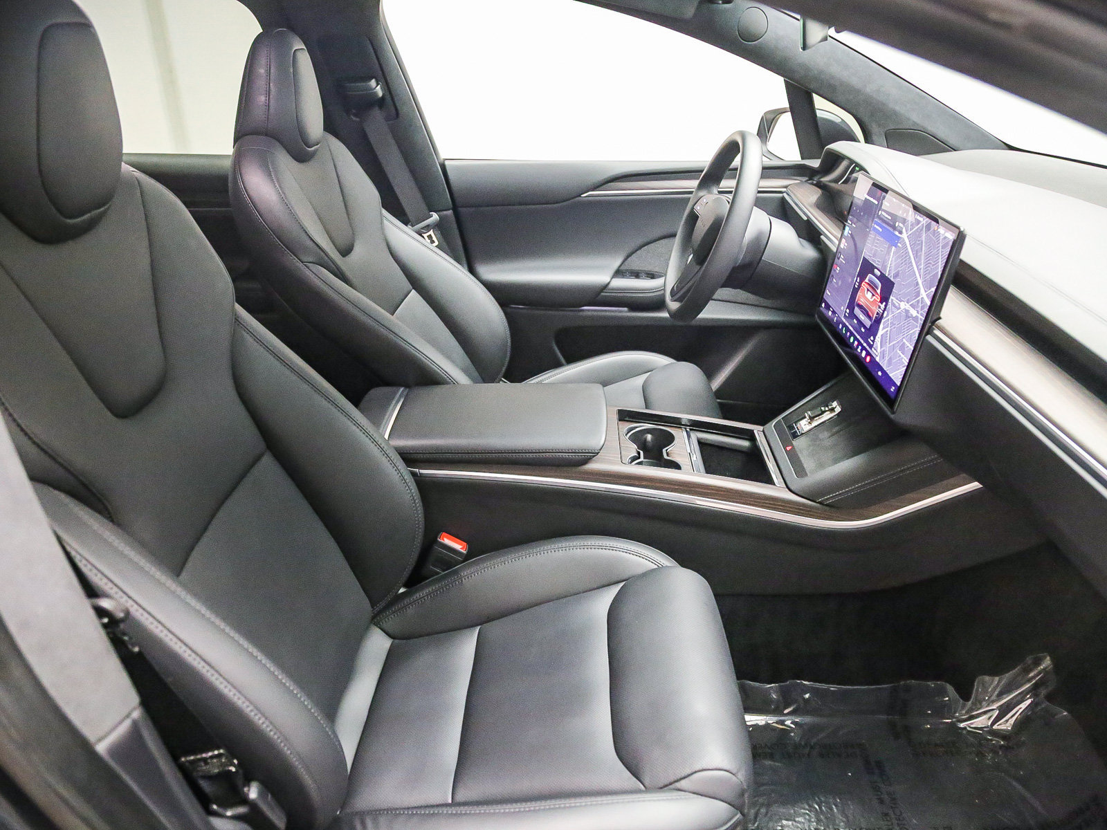 Used 2024 Tesla Model X AWD/4WD image 16
