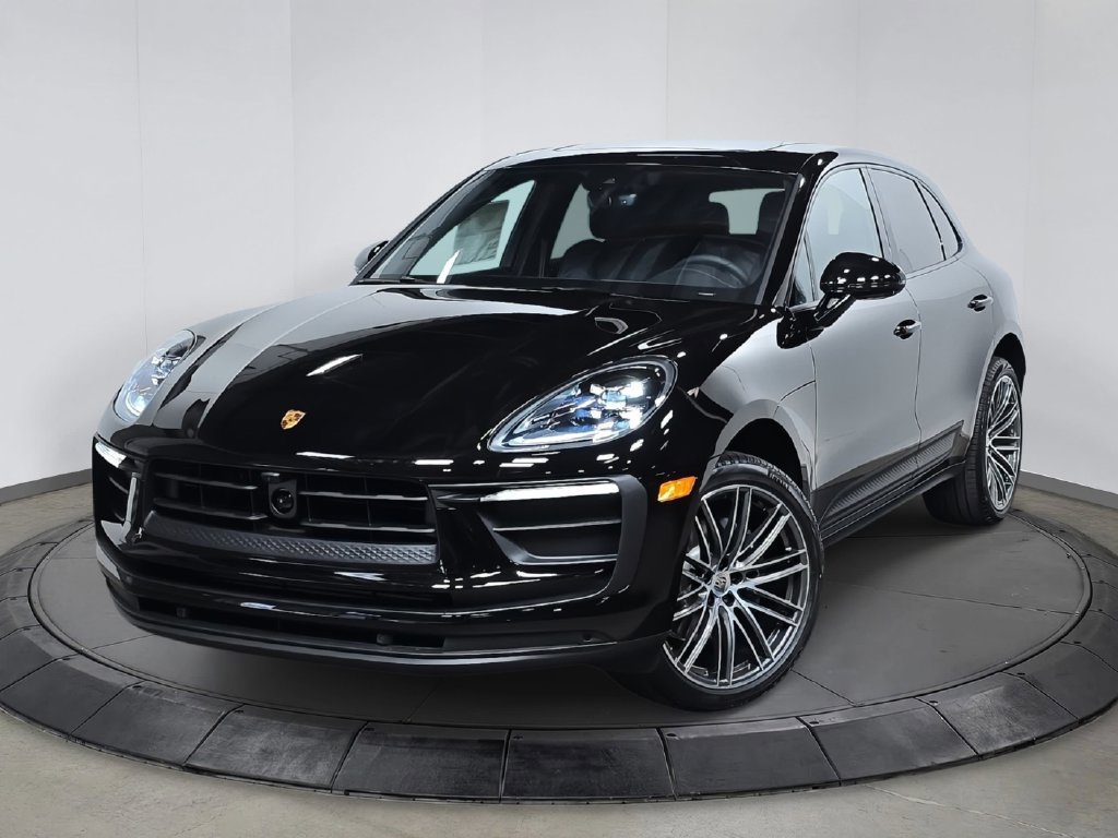 Certified 2026 Porsche Macan AWD/4WD image 1