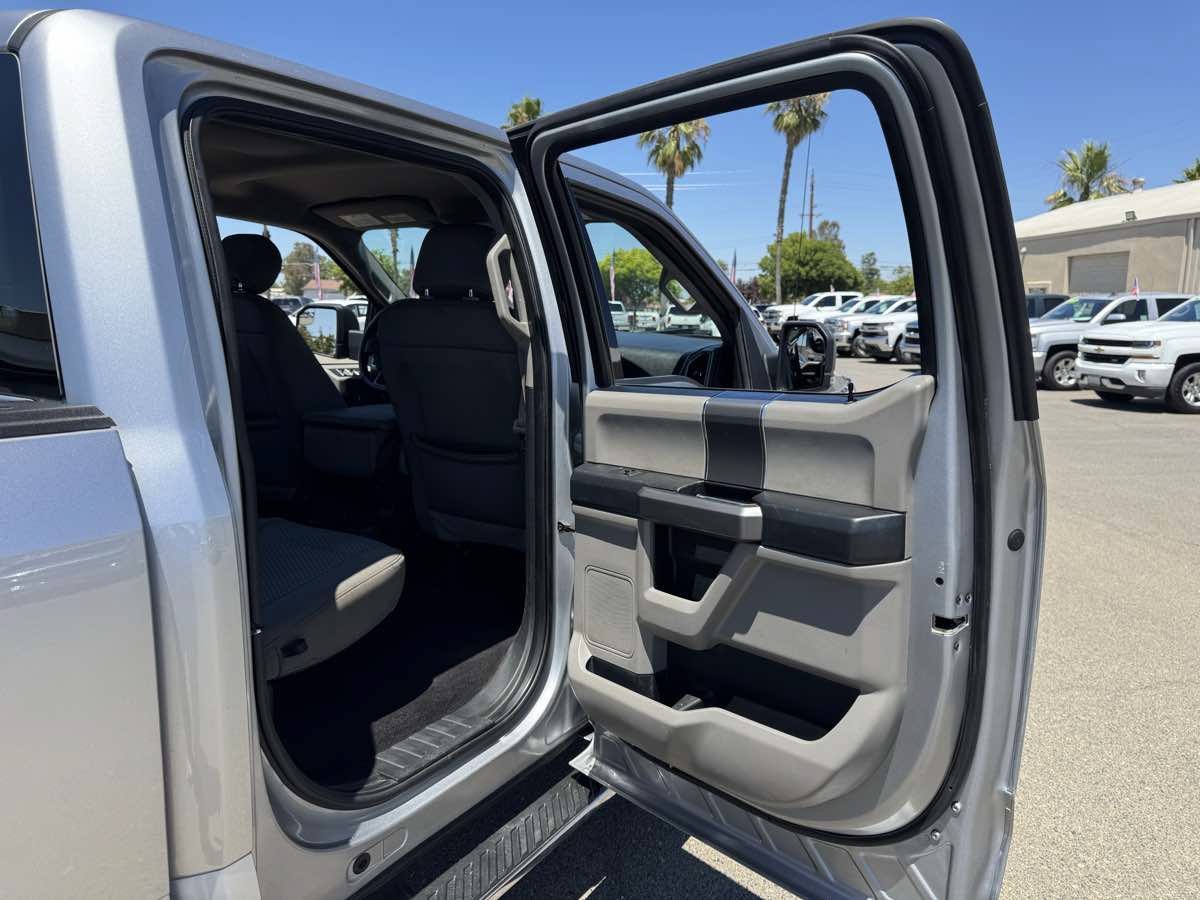 Used 2020 Ford F150 XLT w/ Equipment Group 302A Luxury AWD/4WD image 18