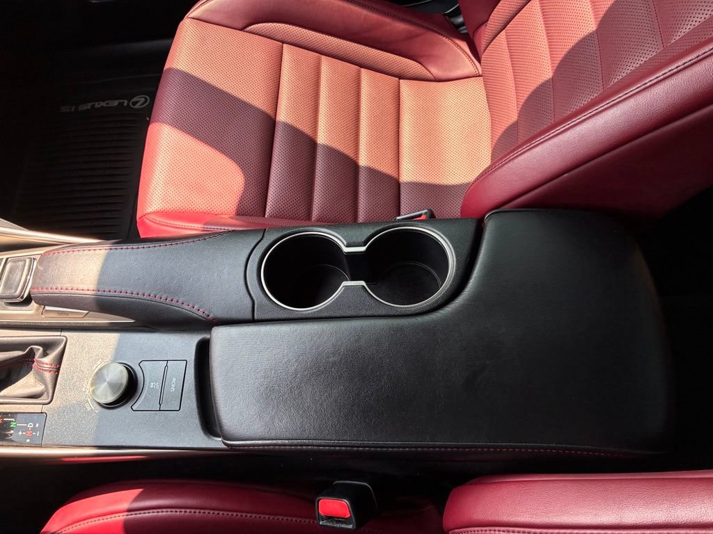 Used 2019 Lexus IS 300 F Sport w/ F Sport Package AWD/4WD image 40