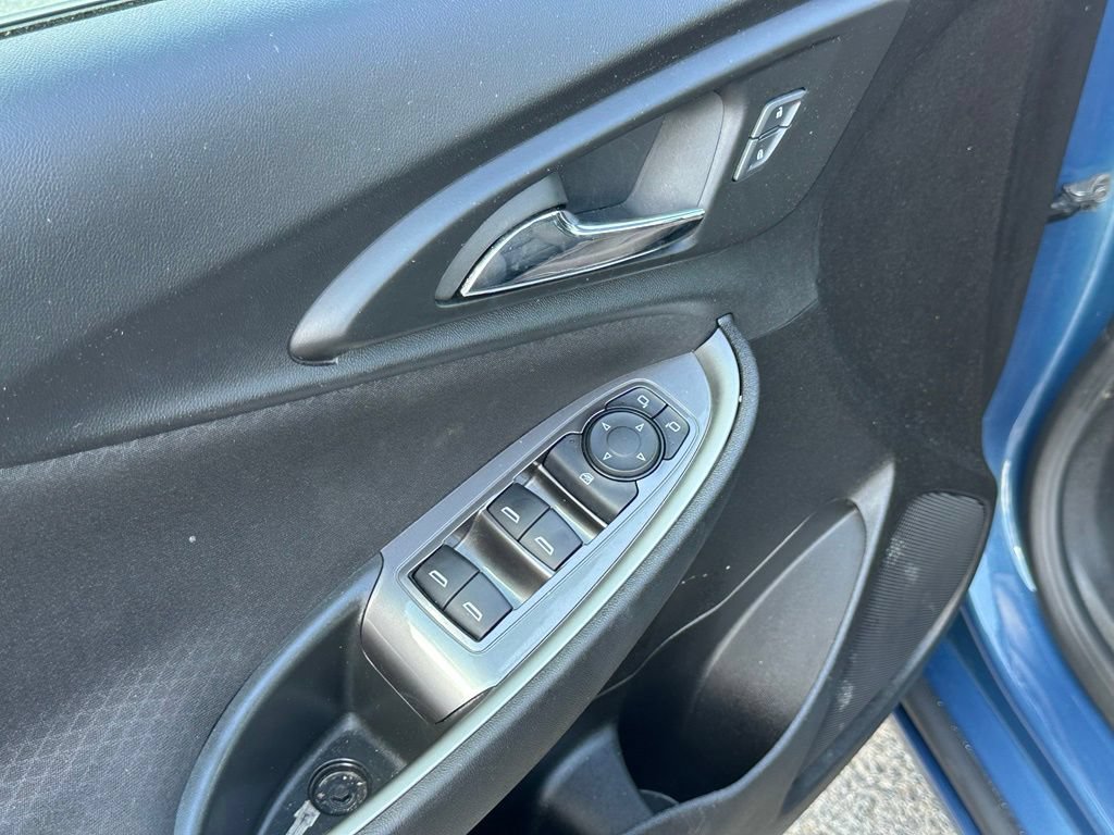Used 2024 Chevrolet Malibu LS FWD image 12