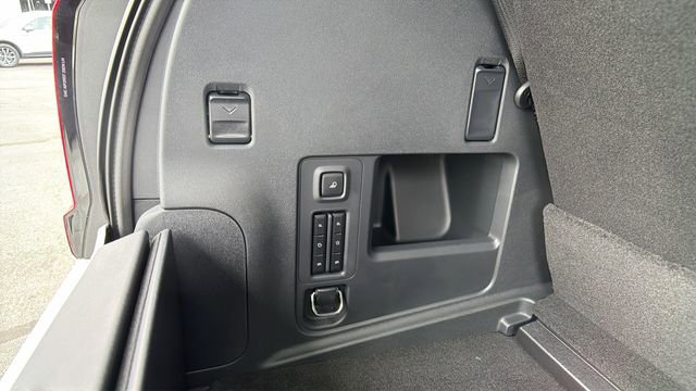 New 2025 Ford Expedition Active image 13