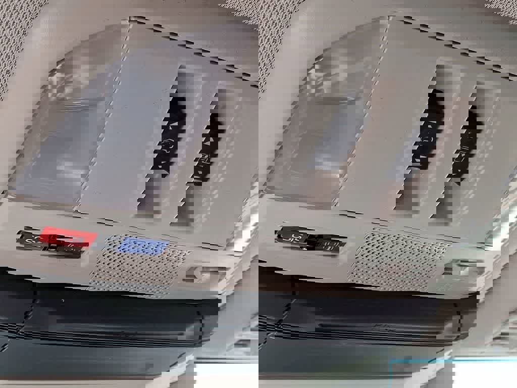 Used 2023 Subaru Ascent Touring AWD/4WD image 27