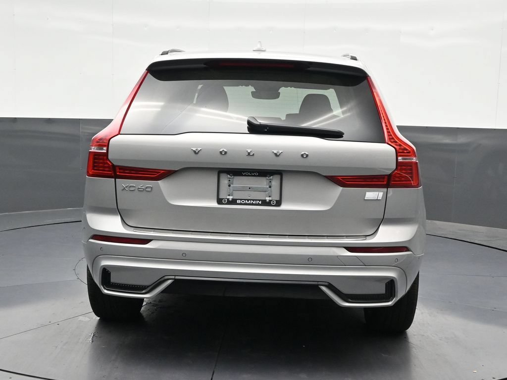 Used 2024 Volvo XC60 T8 Ultimate w/ Protection Package Premier AWD/4WD image 5