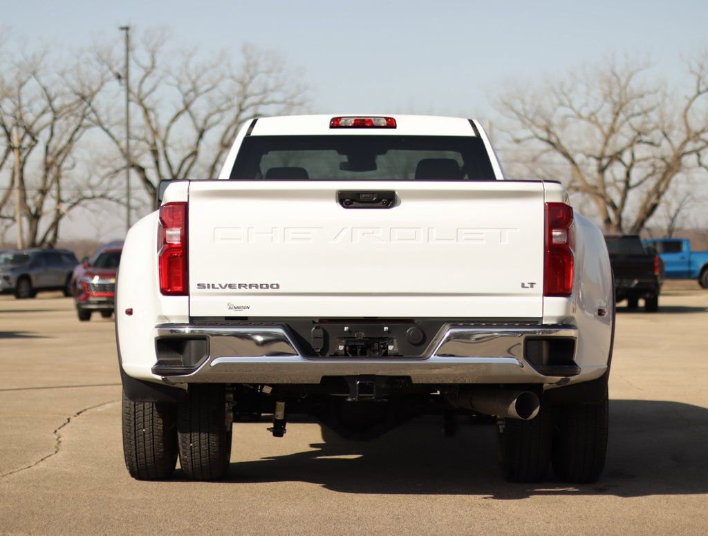 New 2026 Chevrolet Silverado 3500 LT image 6