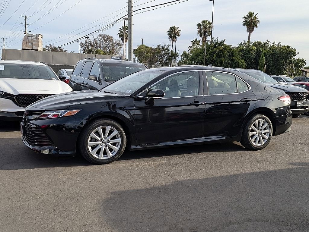 Used 2018 Toyota Camry LE w/ Audio Package FWD image 17