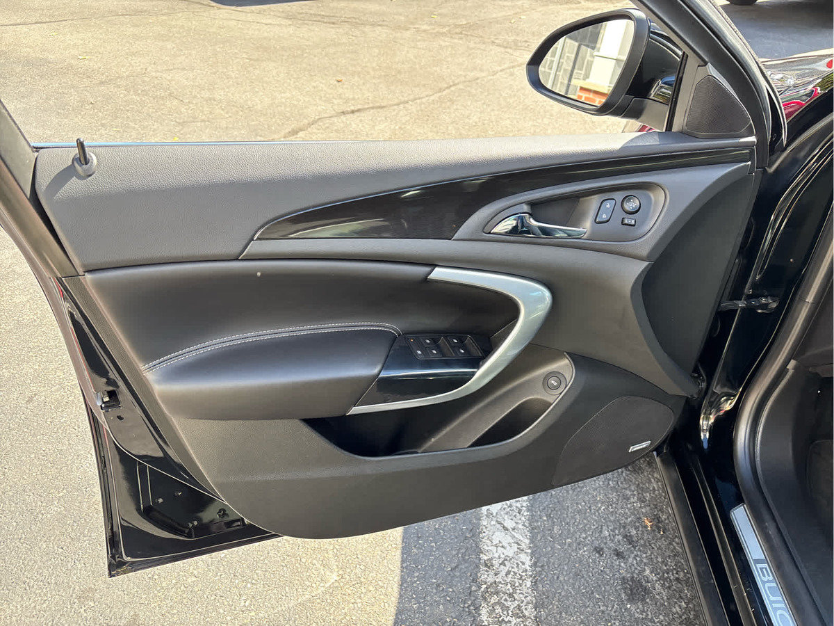 Used 2016 Buick Regal Premium AWD/4WD image 23