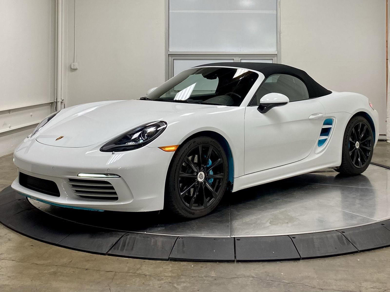 Used 2025 Porsche 718 Boxster w/ Premium Package RWD image 13